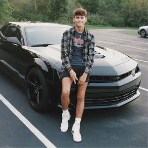 Meet your Posher, Jay